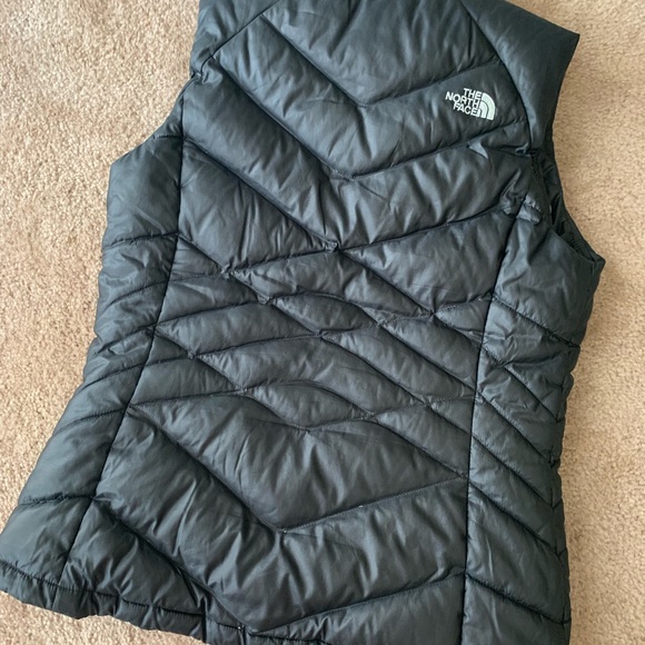 Vest - Picture 3 of 4
